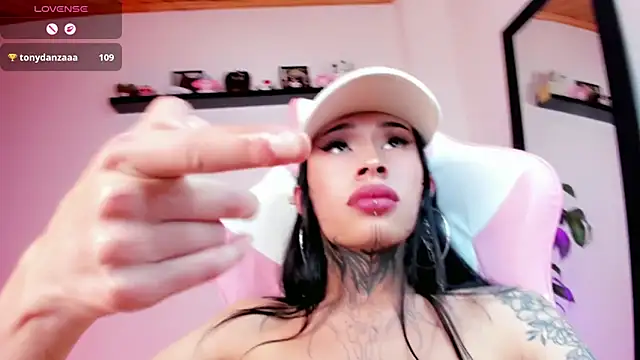 kali_ka_'s cam snapshot