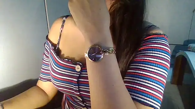 Yashika_Loves's cam snapshot