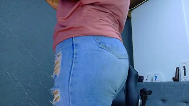 Britney_taylor_'s cam snapshot