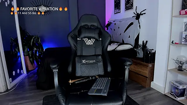 Raven_Witch_'s cam snapshot