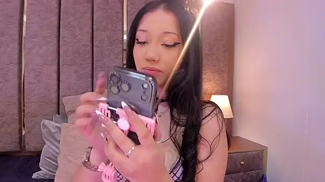 BarbieMonet's cam snapshot