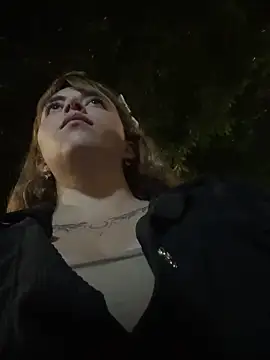 ISABELLA-01_'s cam snapshot