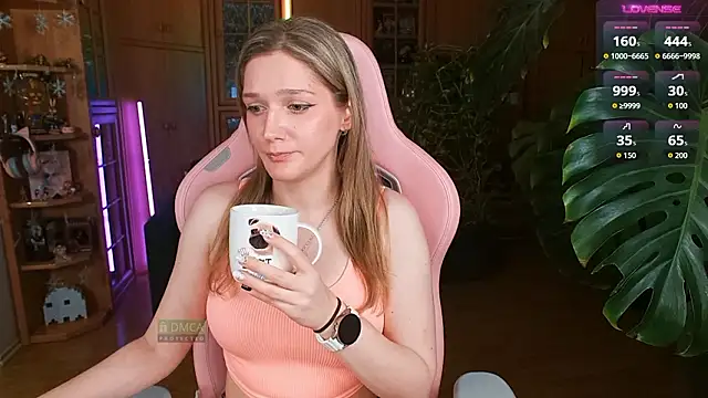 NicoleFaith's cam snapshot