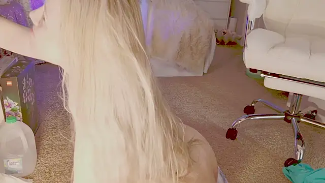 Talulaa's cam snapshot