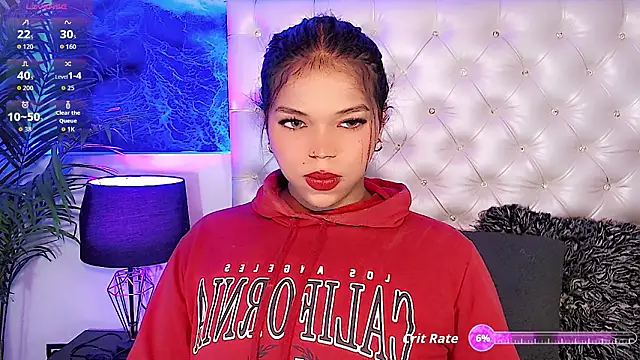 Keira_Fox31's cam snapshot