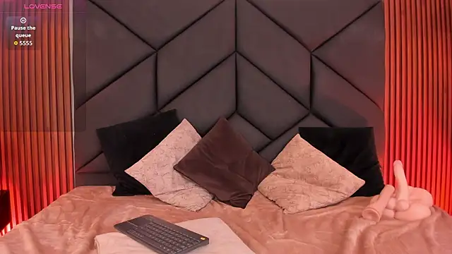 Alejandra_Vives's cam snapshot