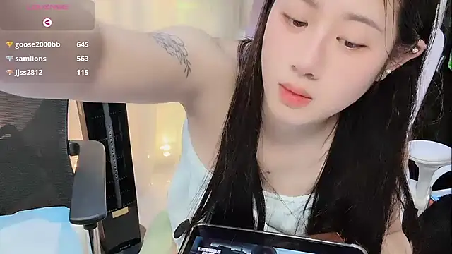 Yvonne-07's cam snapshot