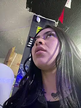 emily_24x live sex cam