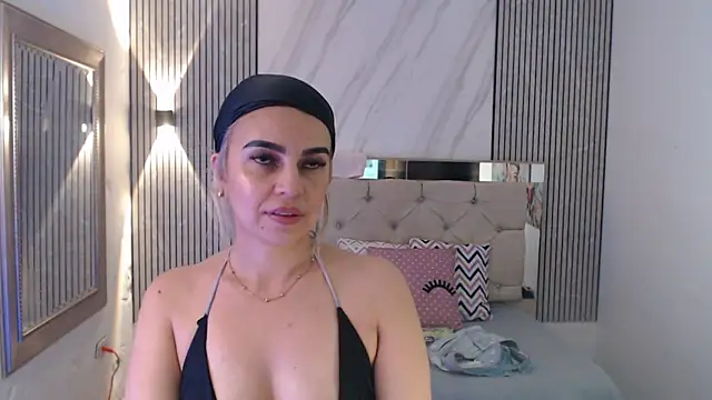 ashley__tylor's cam snapshot