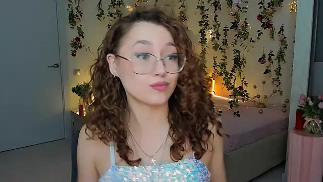 SereneFlame live sex cam