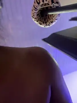 _karime_'s cam snapshot