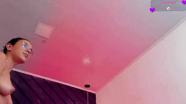 zoe_martins_'s cam snapshot