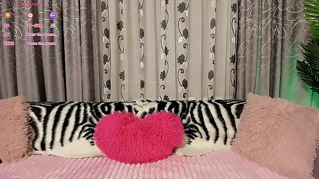 Adela26's cam snapshot