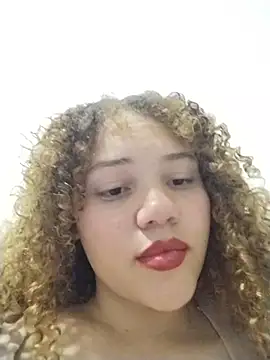 SirenRouge_69's cam snapshot