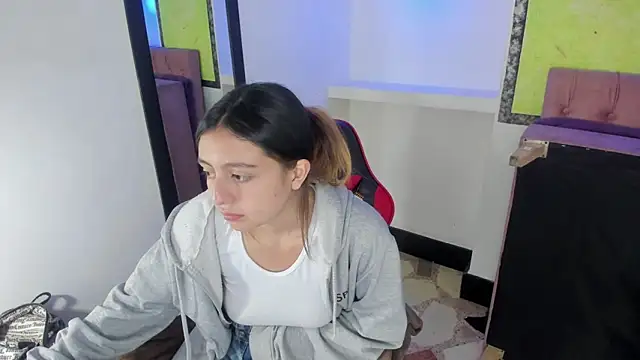 lala_clark's cam snapshot