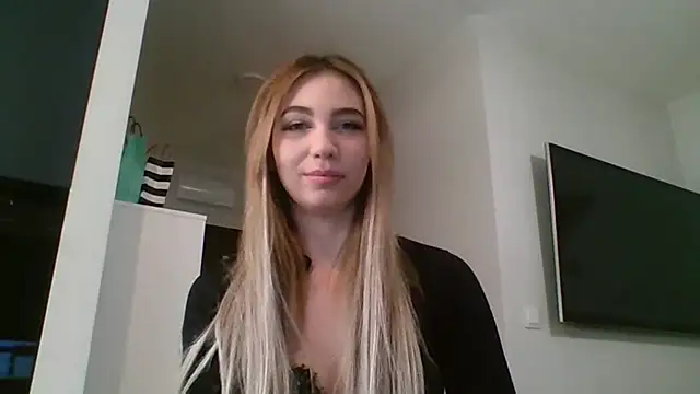 TeenLily's cam snapshot