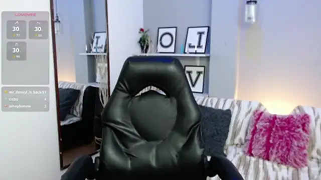 KendallWood_'s cam snapshot