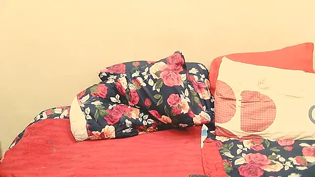 DOVE85's cam snapshot