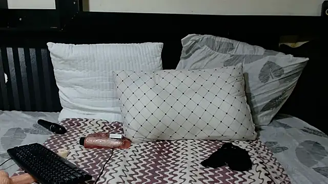 Afrobee22's cam snapshot