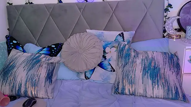 LexY-'s cam snapshot