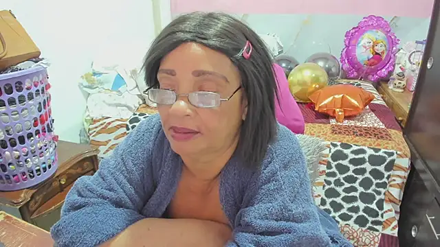 Mrs_mommy_'s cam snapshot