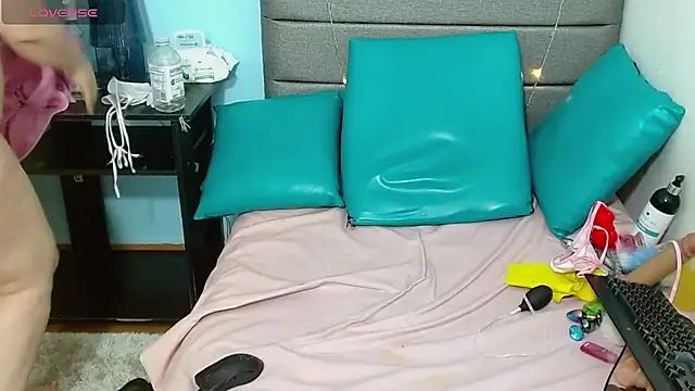 Cintia_Leon's cam snapshot