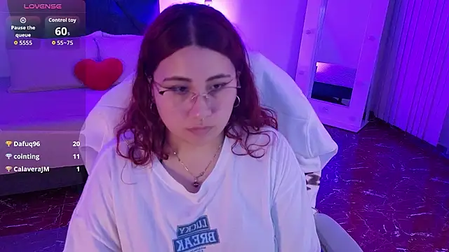 littlee_red's cam snapshot