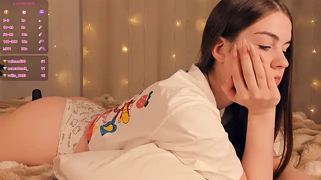 LoreeScialdone's cam snapshot