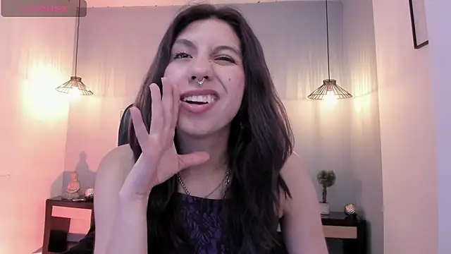 zoe-moreau's cam snapshot