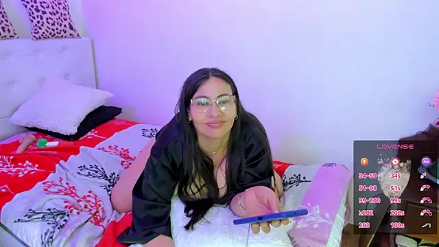 esmeralda_milf's cam snapshot