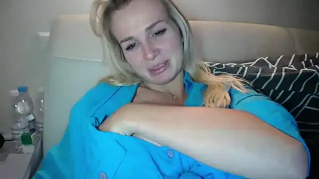 CorneliaSweet's cam snapshot