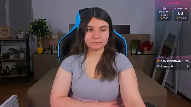 Viola__Shy's cam snapshot