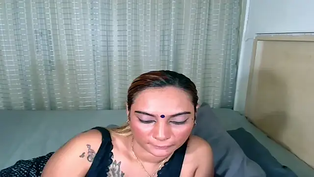 sexyindianchic's cam snapshot