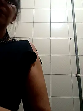 kelly_squirting's cam snapshot