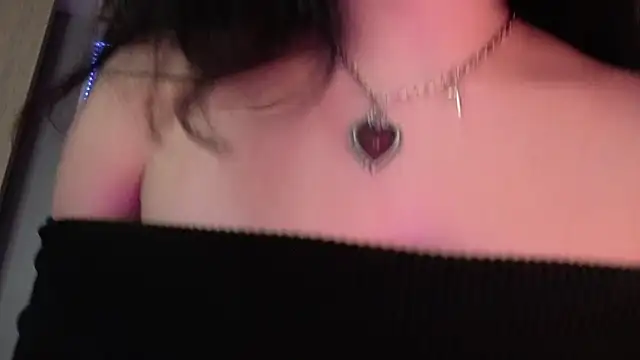 AlessandraLB's cam snapshot