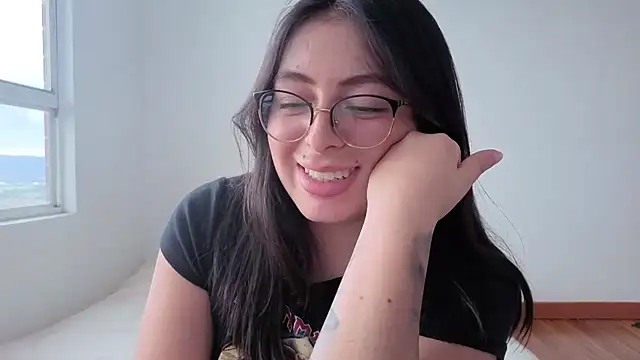 MiaKimky's cam snapshot