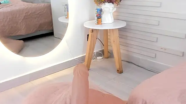 Shanntal_'s cam snapshot