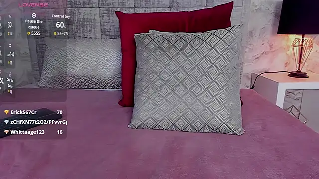 MiaSanders2025's cam snapshot