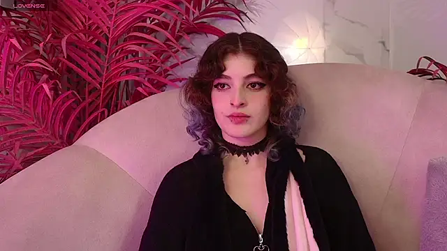 EvaHalsey live sex cam