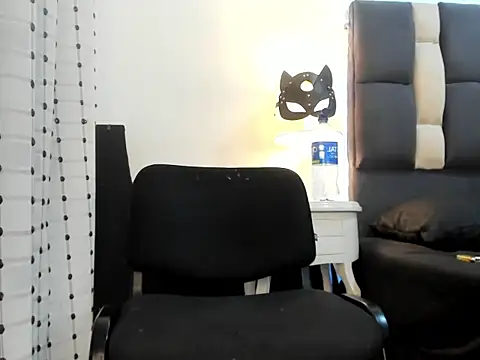 cami-coral1 live sex cam