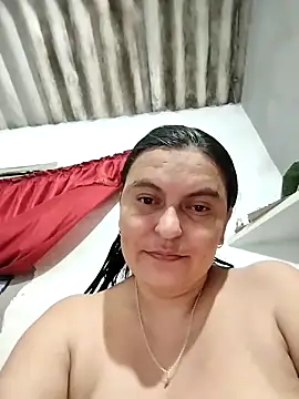 Horny-Mommy-Dirty live sex cam