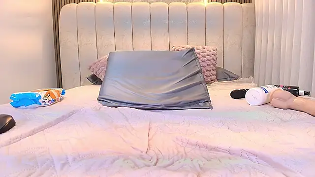 kata_hazel's cam snapshot