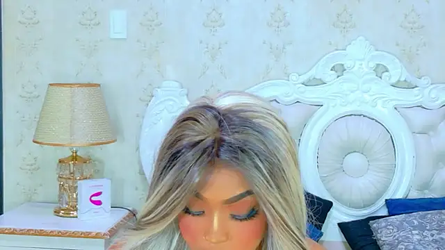 TianahGlow's cam snapshot