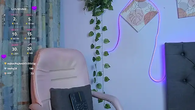 Quiinn_bx's cam snapshot