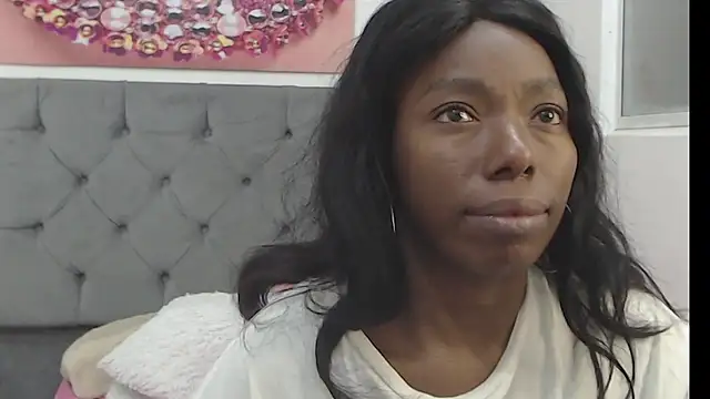 kirajohnson's cam snapshot