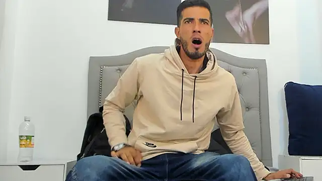 marc_ruffa's cam snapshot