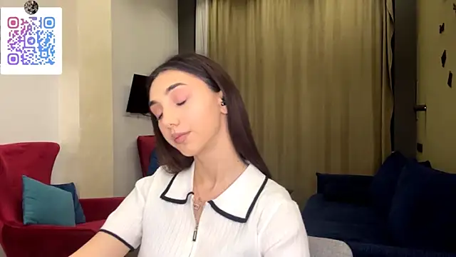 LinaMour's cam snapshot