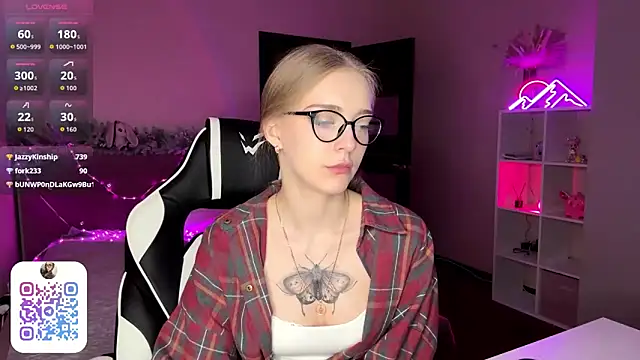 EvaPeace's cam snapshot