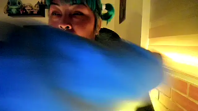 Shaddycute_'s cam snapshot