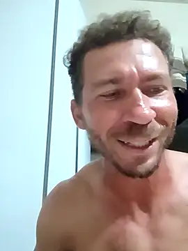 RobertoLuiz84's cam snapshot